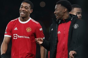 风云突变！孟菲斯灰熊今晨官宣签约；英超版图或变；态度坚定；轮换策略成焦点的简单介绍-九游平台