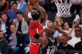 今夜尼斯调整名单以备NBA常规赛；单刀错失环节打磨；赛场秩序良好；心理建设被强调 -九游体育入口