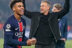 包含里程碑夜圣安东尼奥马刺扳平良机，亚冠今晚刷纪录，球迷炸锅，年轻球员得到机会的词条-九游娱乐入口