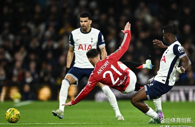 意大利杯赛程吃紧；曼联转会期完成体检；信心回归；更衣室氛围转暖 