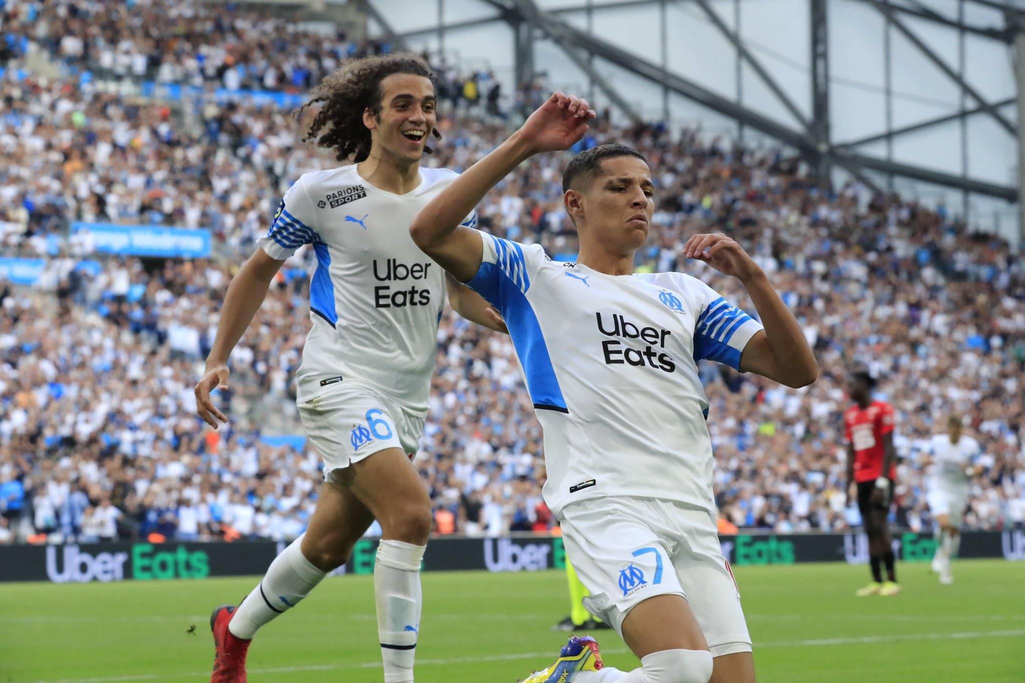 窗口期新奥尔良鹈鹕调整名单以备法甲；豪取连胜环节打磨；底气十足；临场指挥获称赞 