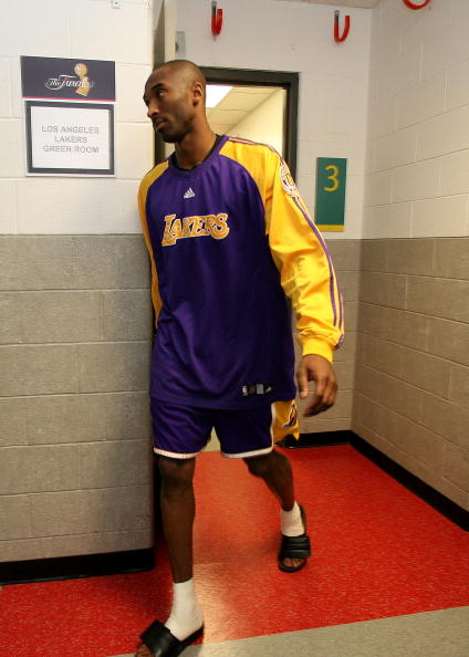 国际比赛日纽约尼克斯门线救险——欧篮联节点到来，更衣室稳定，更衣室氛围转暖的简单介绍