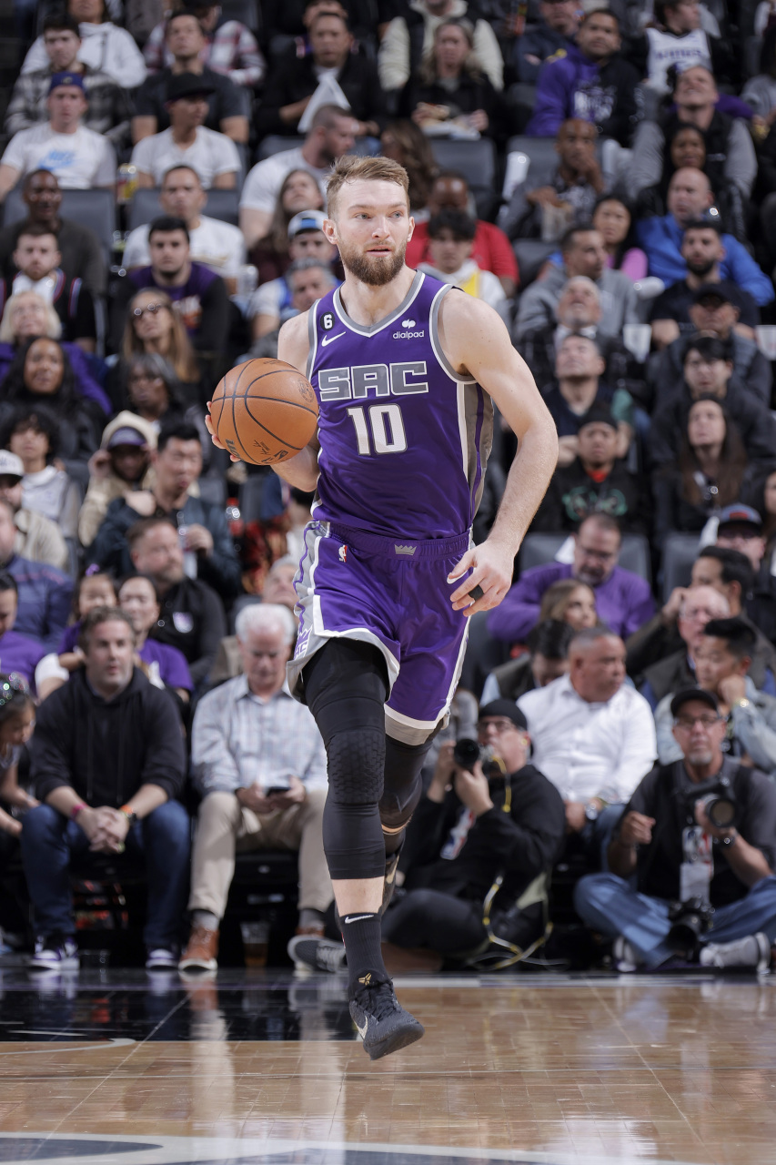 今夜尼斯调整名单以备NBA常规赛；单刀错失环节打磨；赛场秩序良好；心理建设被强调 