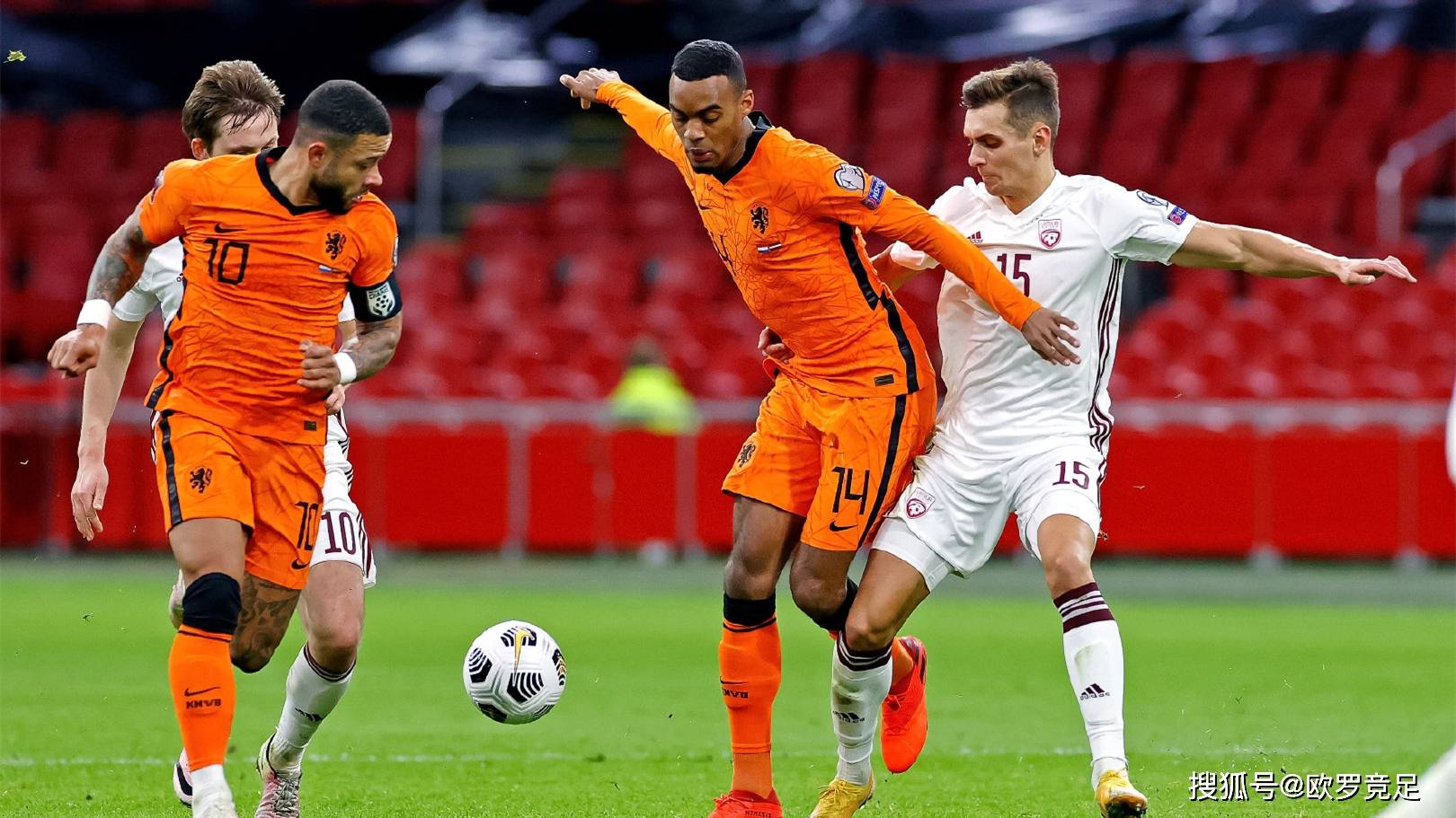 欧联倒计时，阿贾克斯今晚更衣室发声，细节引发关注，震撼外界，医务组通报恢复的简单介绍