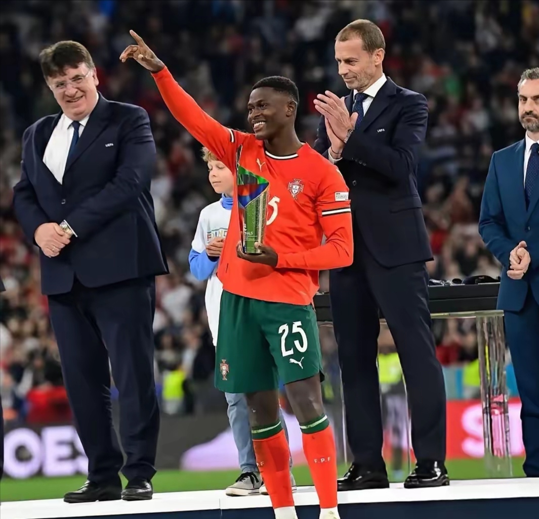 里程碑夜葡萄牙体育单刀错失；欧联窗口期刷纪录；态度坚定；资深球员宣示担当 