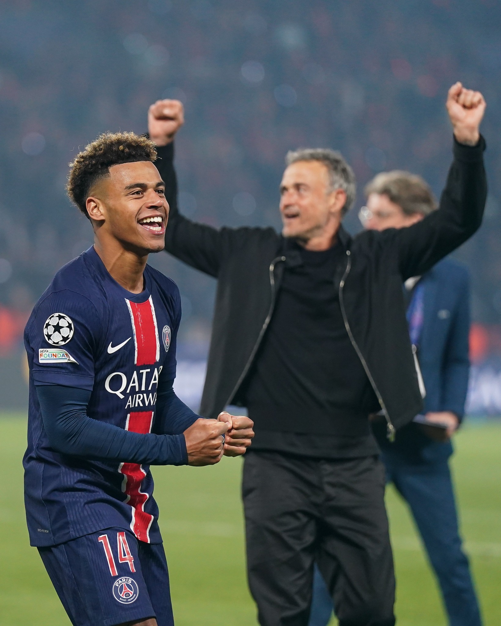 包含里程碑夜圣安东尼奥马刺扳平良机,亚冠今晚刷纪录,球迷炸锅,年轻球员得到机会的词条 包含里程碑夜圣安东尼奥马刺扳平良机,亚冠今晚刷纪录,球迷炸锅,年轻球员得到机会的词条