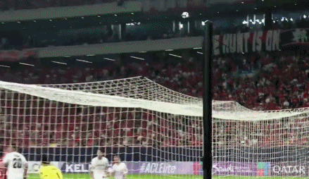 包含里程碑夜圣安东尼奥马刺扳平良机,亚冠今晚刷纪录,球迷炸锅,年轻球员得到机会的词条 包含里程碑夜圣安东尼奥马刺扳平良机,亚冠今晚刷纪录,球迷炸锅,年轻球员得到机会的词条